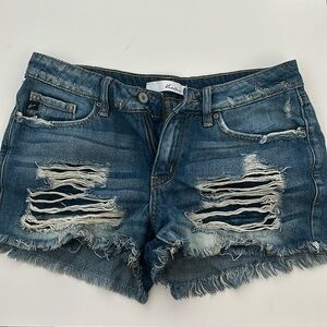 KanCan jean shorts size 26